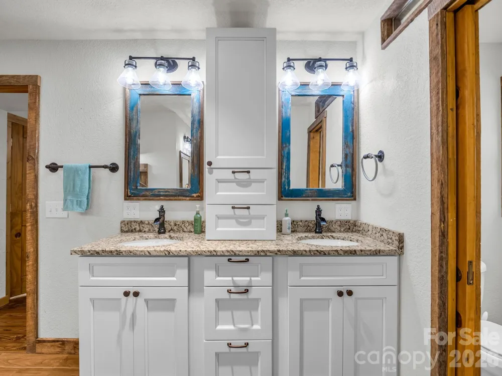 209 Chrysalis Lane Lake Lure, NC 28746