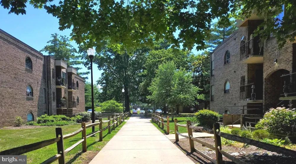 20 SILVERWOOD CIRCLE #5 Annapolis, MD 21403