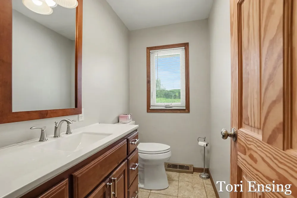 2624 100th Avenue Lakeview, MI 48850