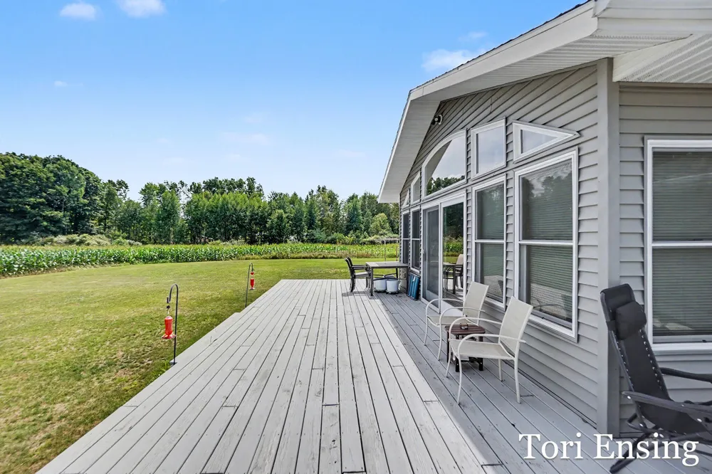 2624 100th Avenue Lakeview, MI 48850
