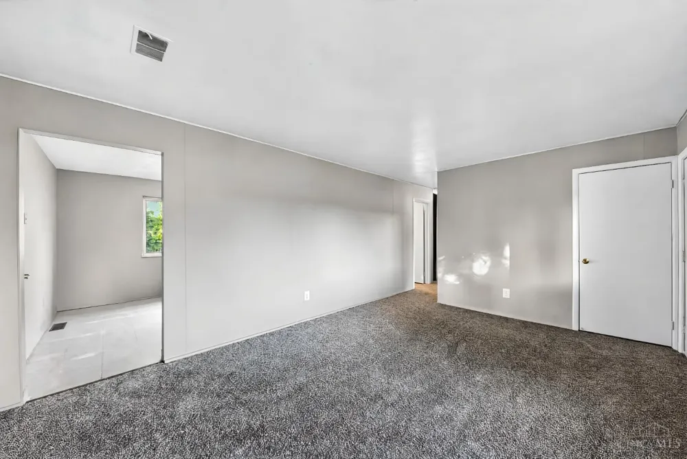 1959 Lotushill Drive Springfield, OH 45240