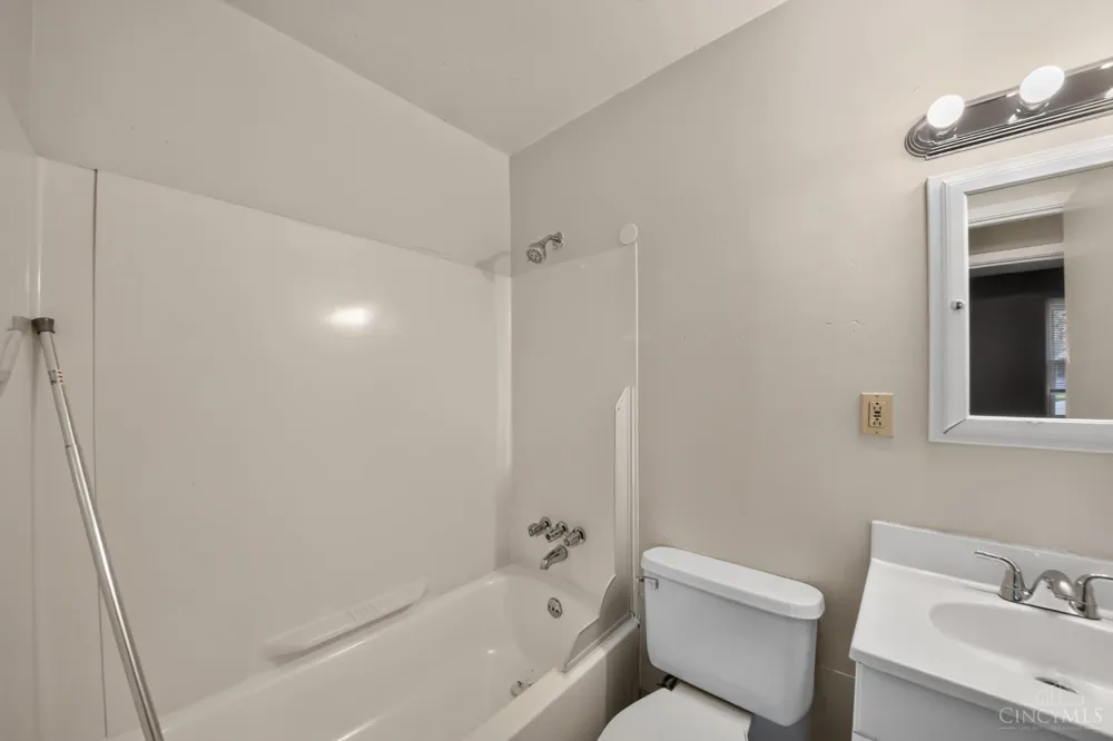 1959 Lotushill Drive Springfield, OH 45240