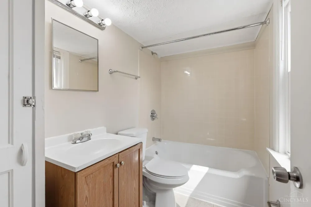 3708 Cross Street Cheviot, OH 45211
