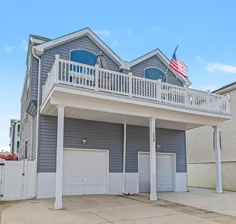128 38th Street