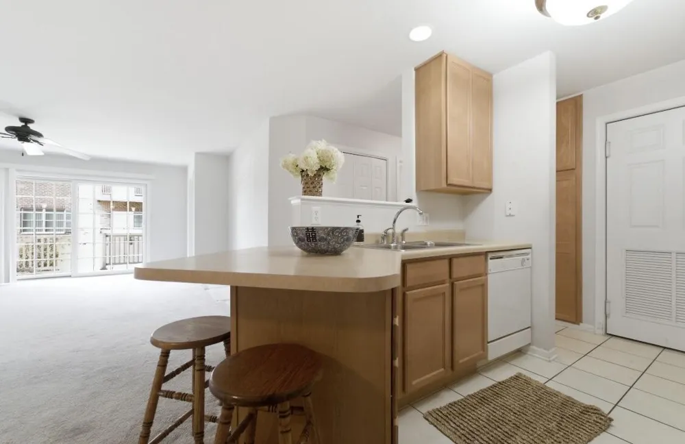 629 Cambridge Court #1-dct Munster, IN 46321
