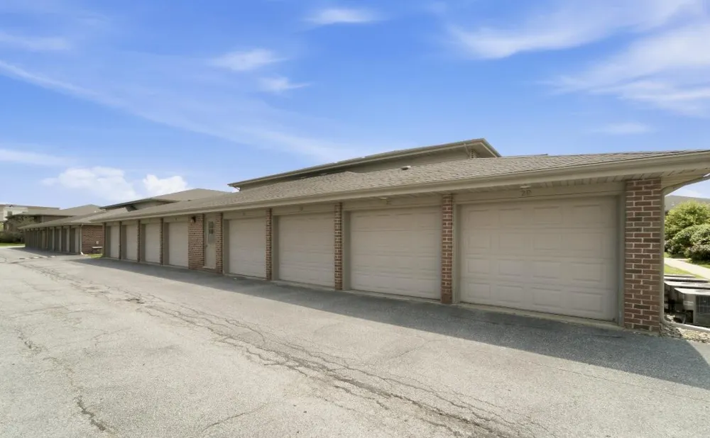 629 Cambridge Court #1-dct Munster, IN 46321