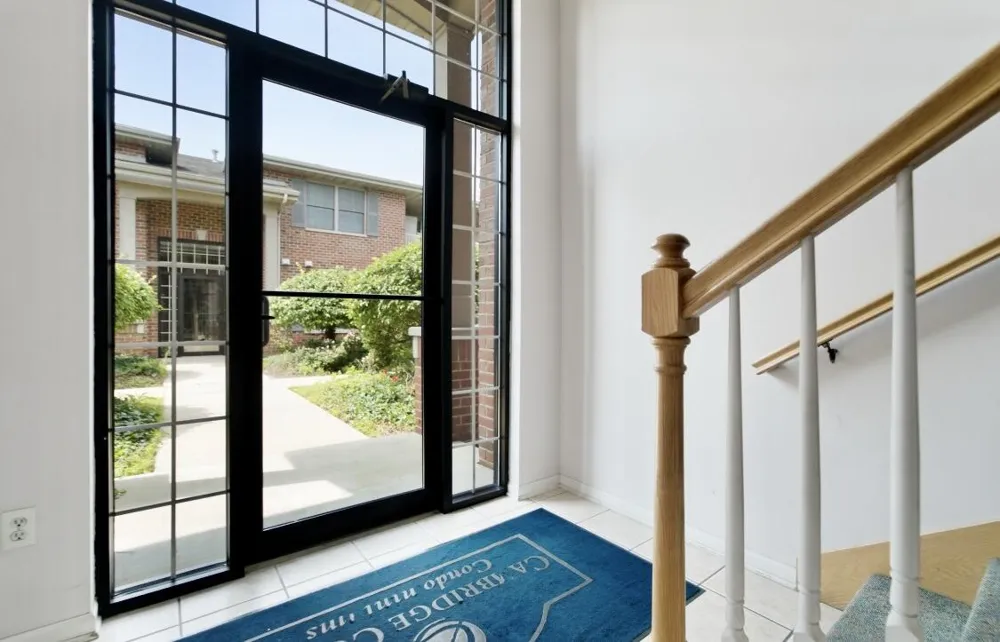 629 Cambridge Court #1-dct Munster, IN 46321