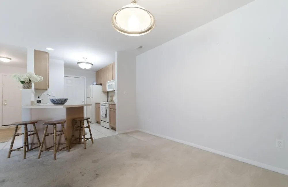629 Cambridge Court #1-dct Munster, IN 46321