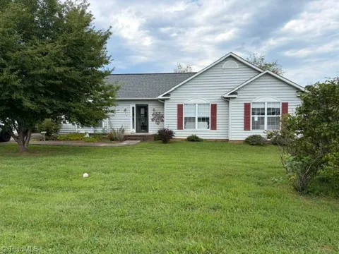 104 BLAIRFIELD COURT