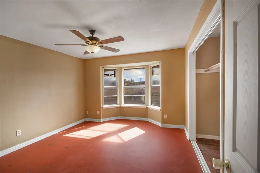 5305 Surrey Corpus Christi, TX 78415