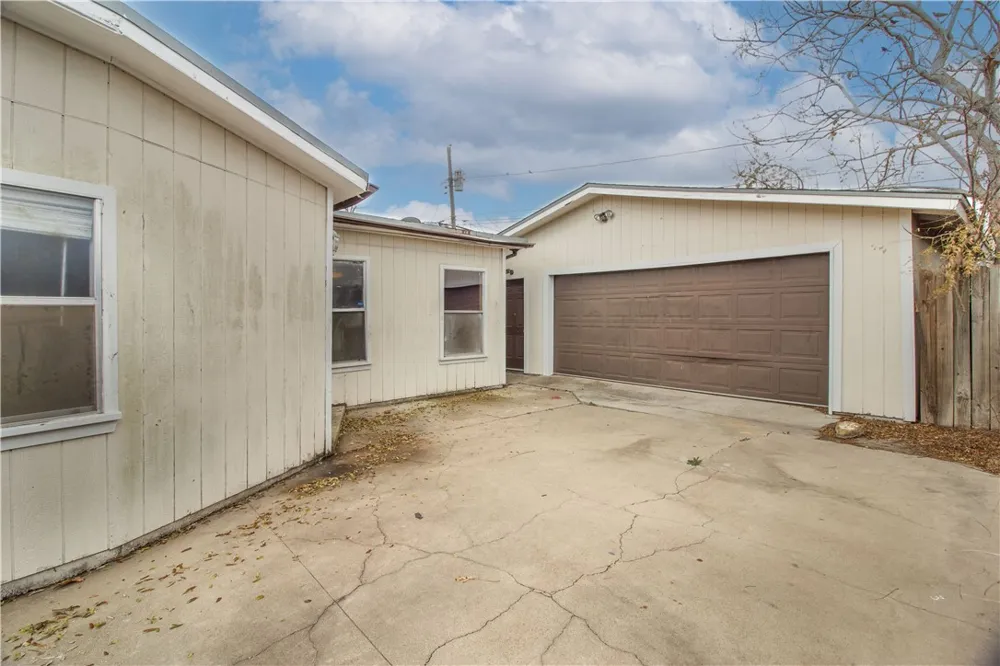 5305 Surrey Corpus Christi, TX 78415