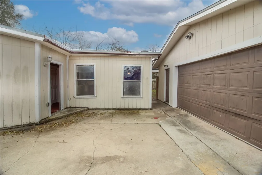 5305 Surrey Corpus Christi, TX 78415