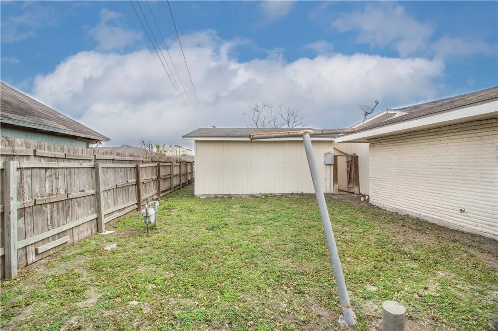 5305 Surrey Corpus Christi, TX 78415