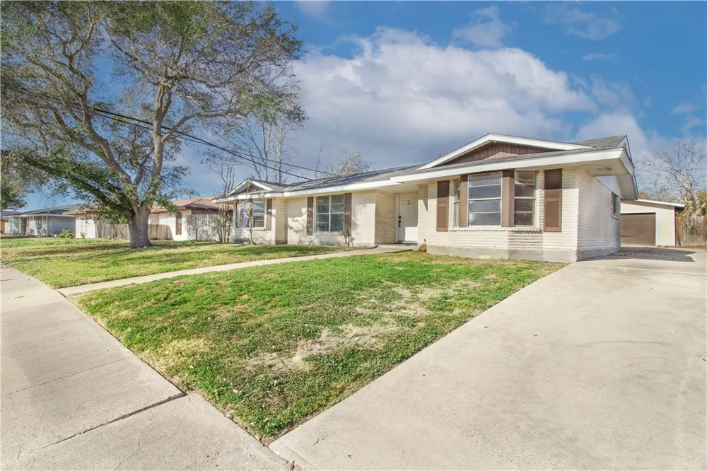 5305 Surrey Corpus Christi, TX 78415
