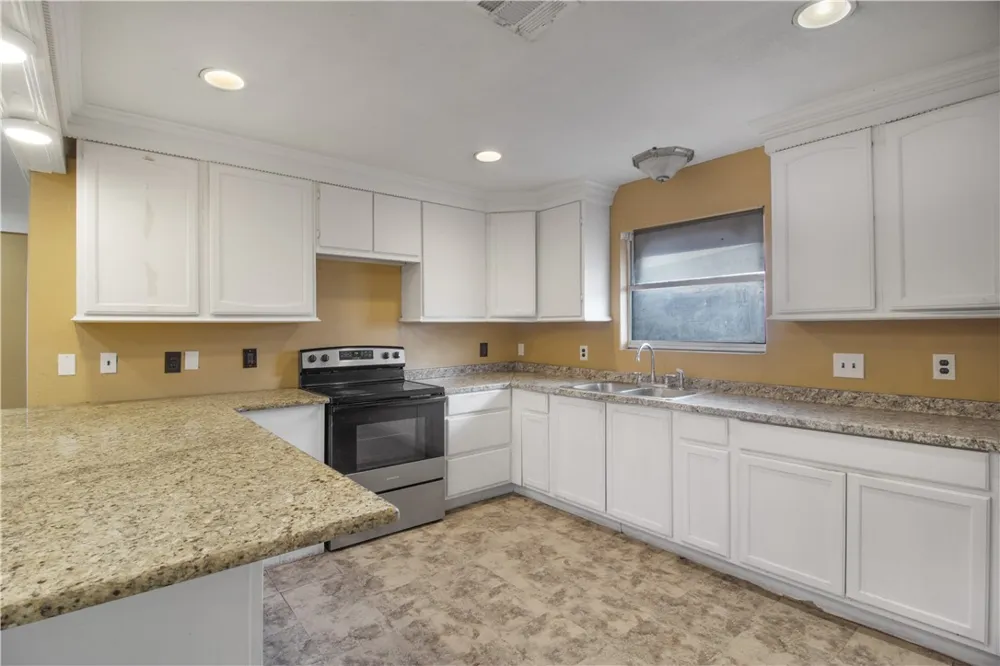 5305 Surrey Corpus Christi, TX 78415