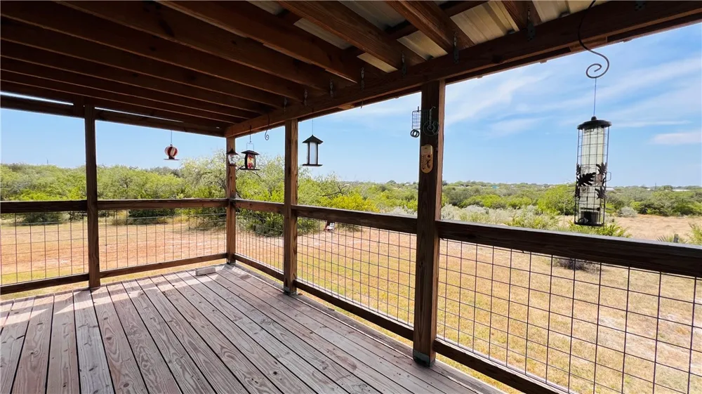 125 Lago Dr Sandia, TX 78383