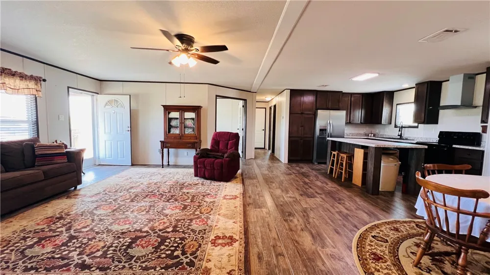 125 Lago Dr Sandia, TX 78383