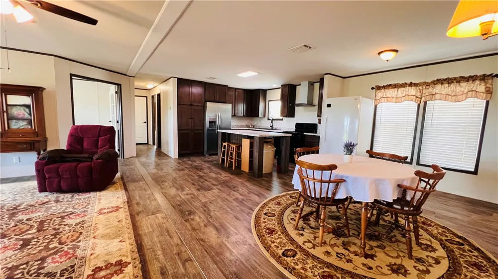 125 Lago Dr Sandia, TX 78383
