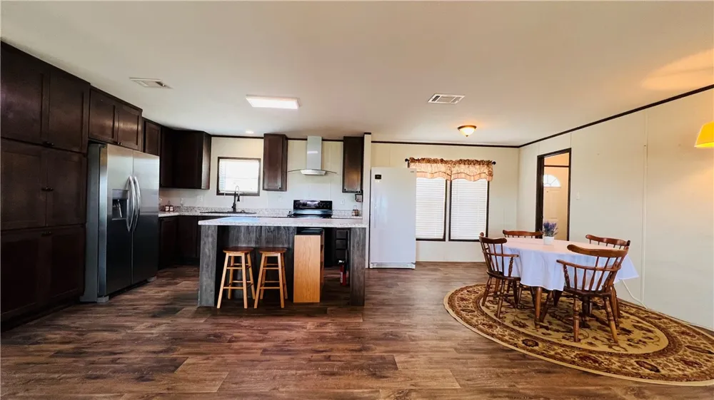 125 Lago Dr Sandia, TX 78383