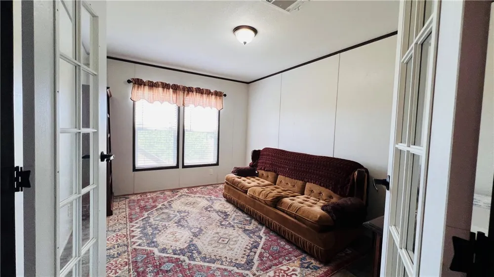125 Lago Dr Sandia, TX 78383