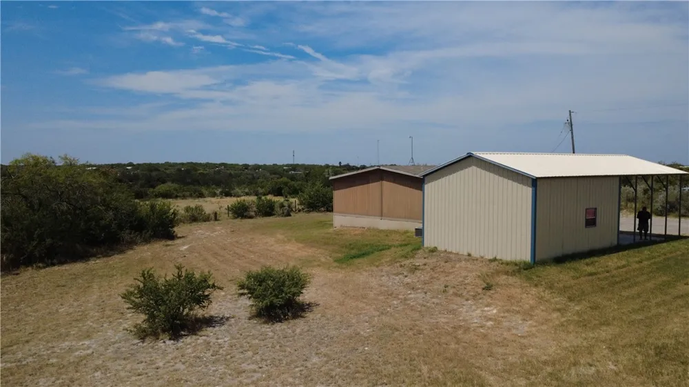 125 Lago Dr Sandia, TX 78383