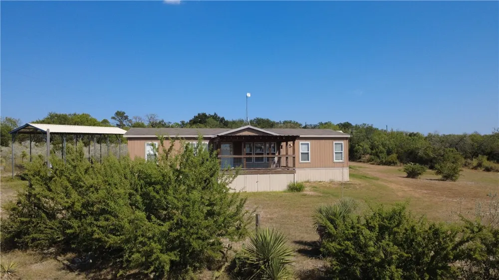 125 Lago Dr Sandia, TX 78383