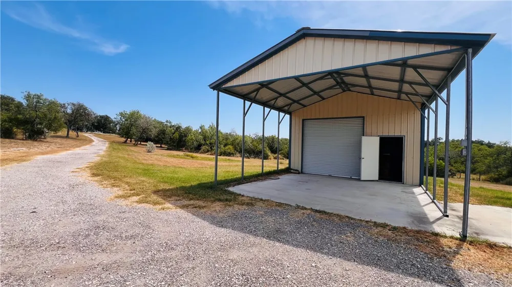 125 Lago Dr Sandia, TX 78383