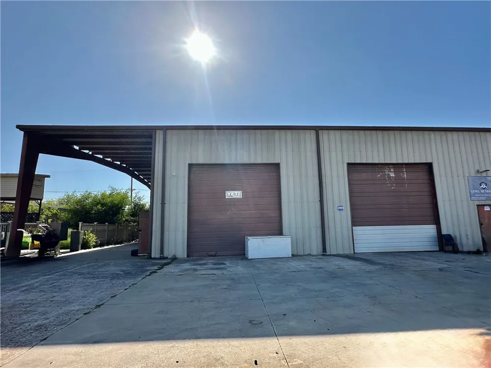 615 Houston Street Portland, TX 78374