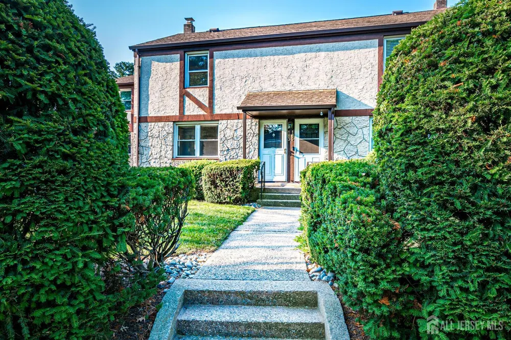183 High Street Metuchen, NJ 08840