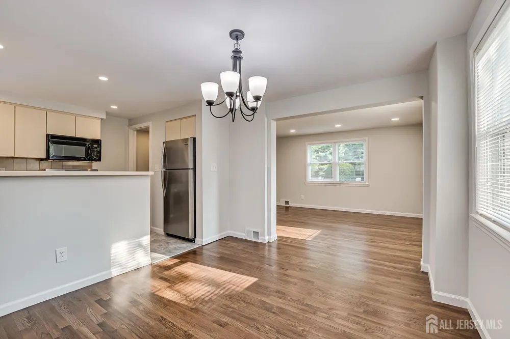 183 High Street Metuchen, NJ 08840