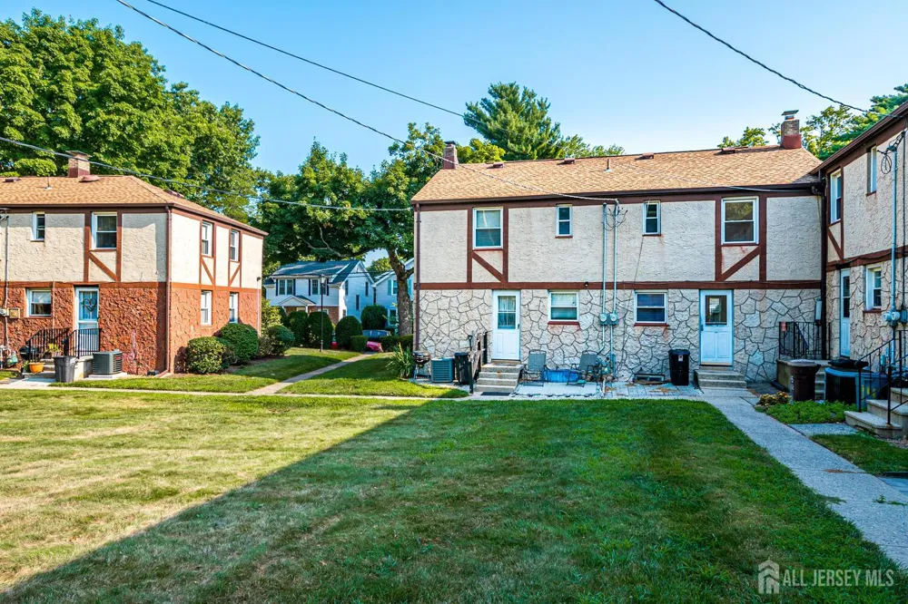 183 High Street Metuchen, NJ 08840