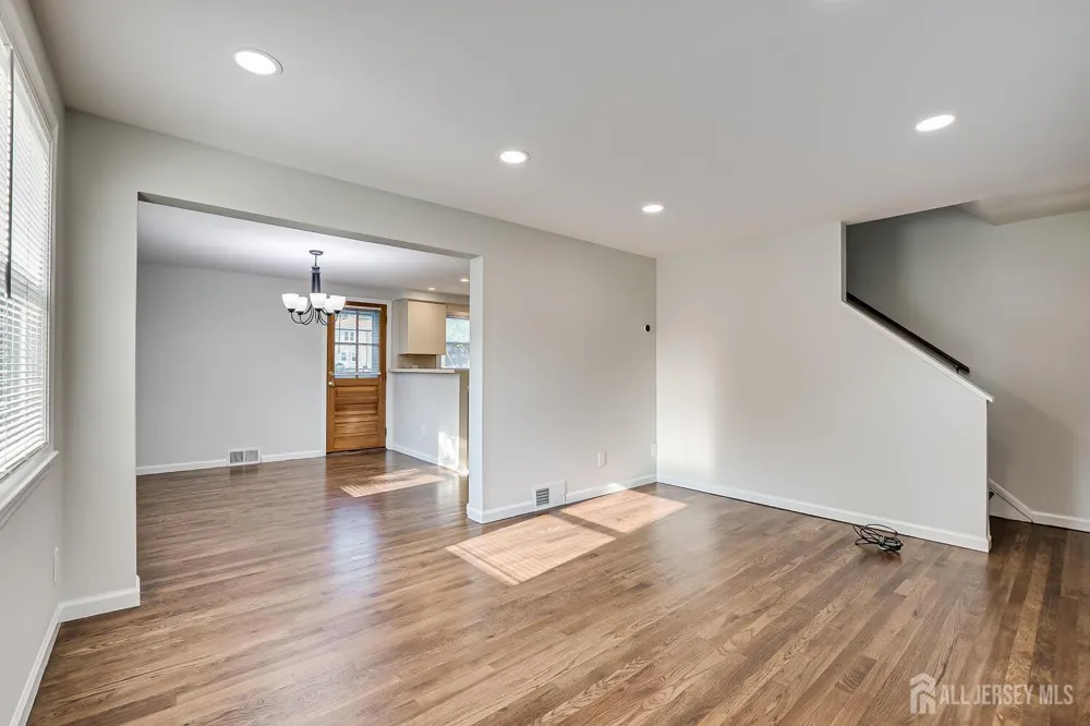 183 High Street Metuchen, NJ 08840
