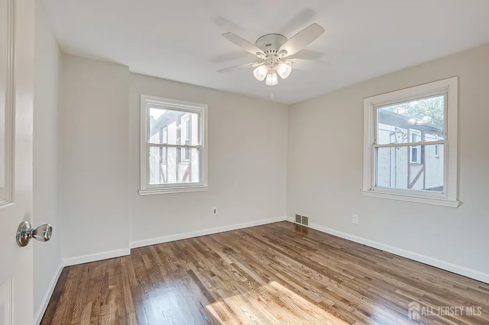 183 High Street Metuchen, NJ 08840
