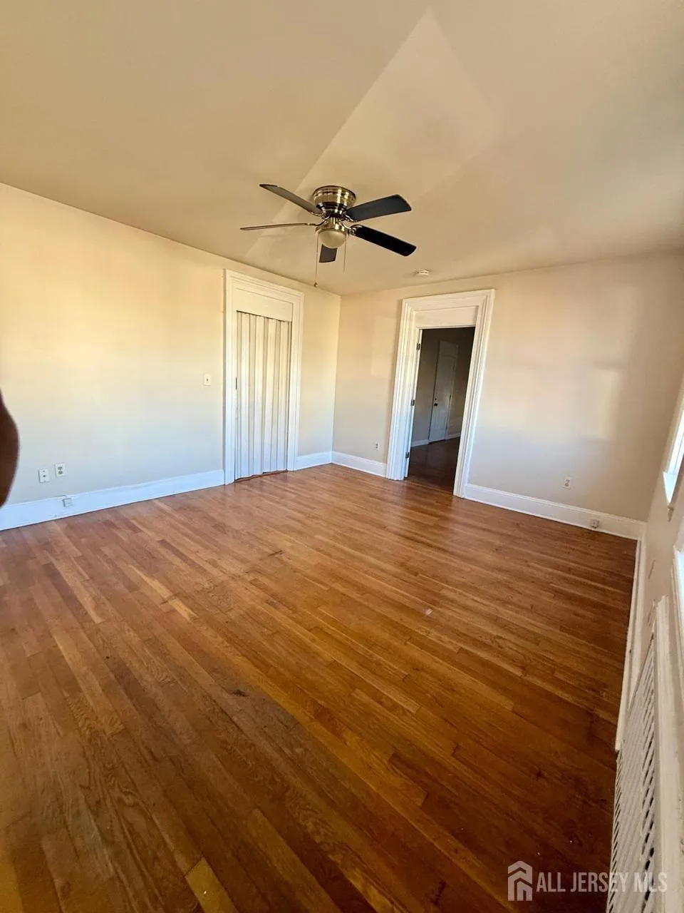 187 Main Street #1 E Woodbridge Proper, NJ 07095