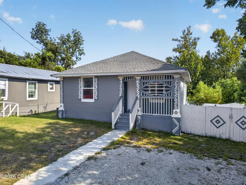 804 E 8th Street Panama City, FL 32401