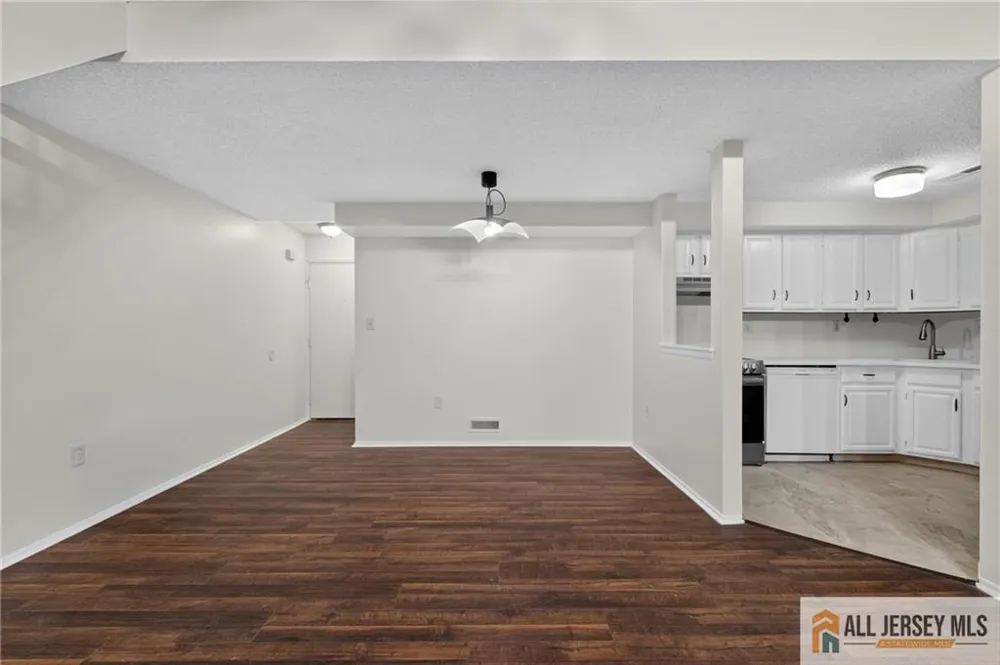 2204 Aspen Drive Plainsboro, NJ 08536