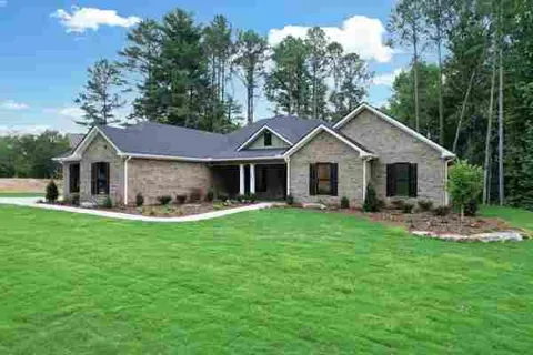 1696 Ridgeview Drive