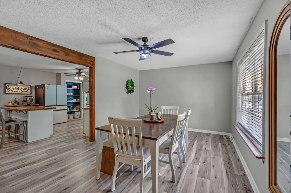 335 Winchester Road Lenoir City, TN 37772