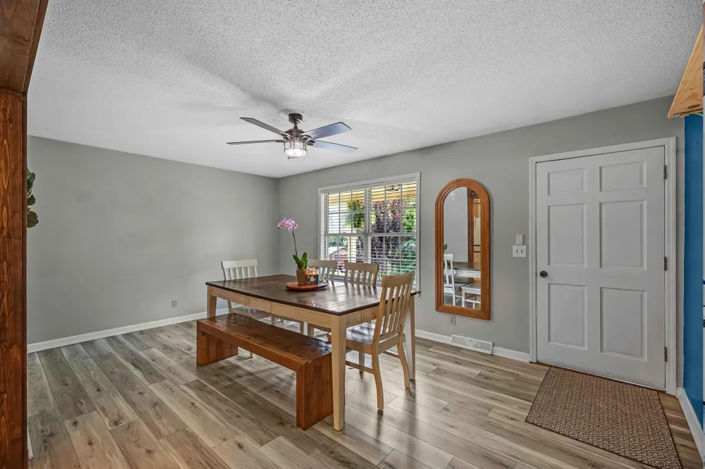 335 Winchester Road Lenoir City, TN 37772