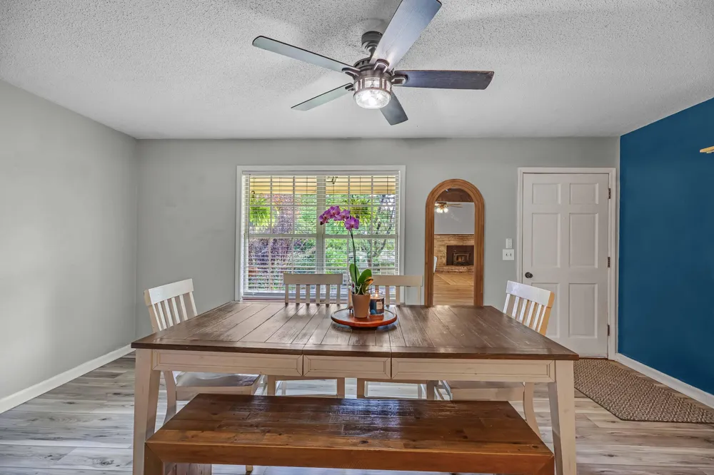 335 Winchester Road Lenoir City, TN 37772