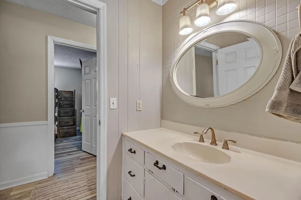335 Winchester Road Lenoir City, TN 37772