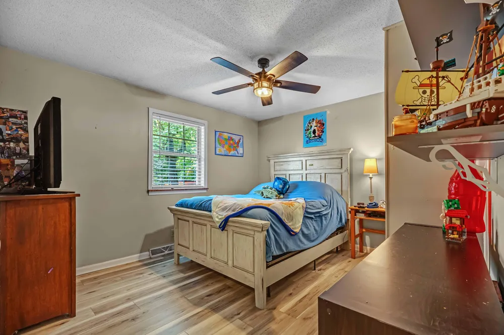 335 Winchester Road Lenoir City, TN 37772