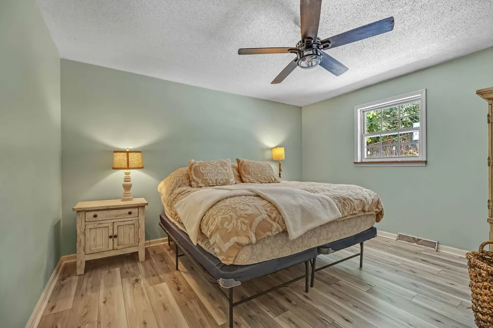 335 Winchester Road Lenoir City, TN 37772