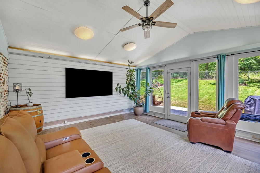 335 Winchester Road Lenoir City, TN 37772