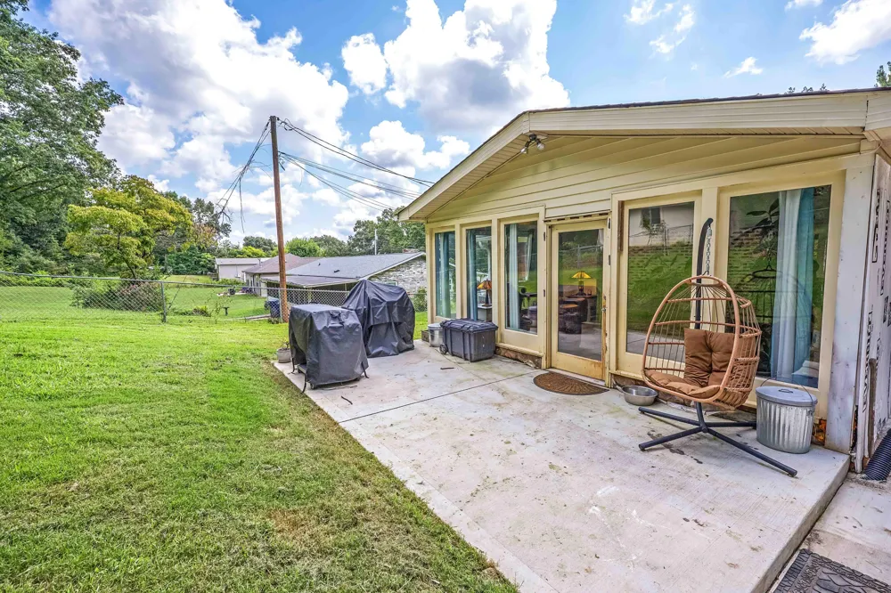 335 Winchester Road Lenoir City, TN 37772