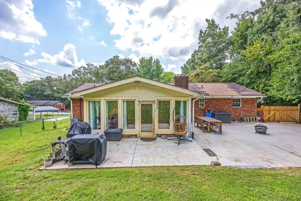 335 Winchester Road Lenoir City, TN 37772