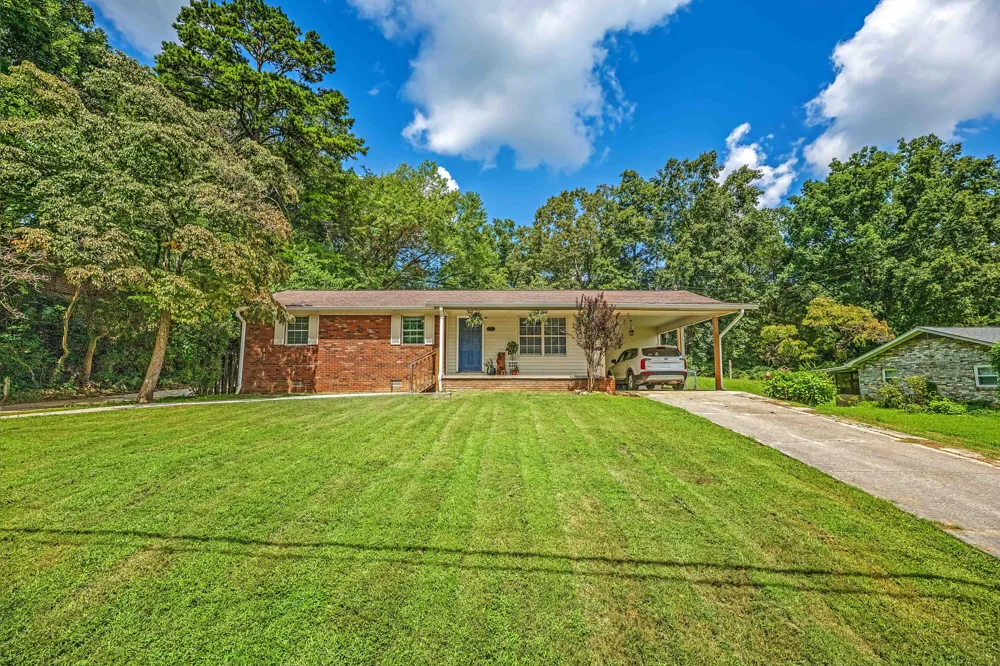 335 Winchester Road Lenoir City, TN 37772