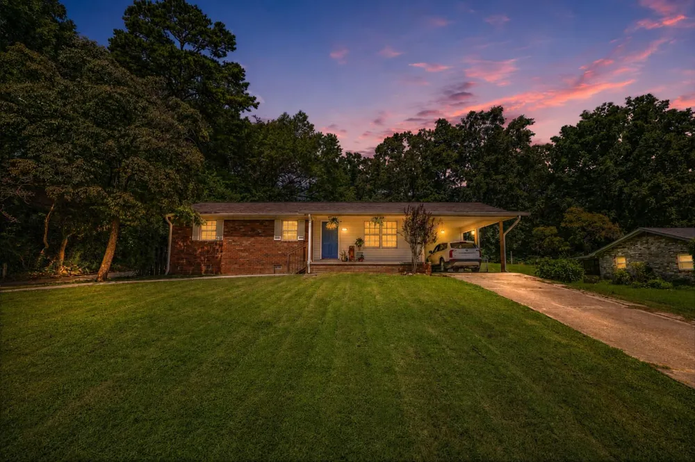 335 Winchester Road Lenoir City, TN 37772