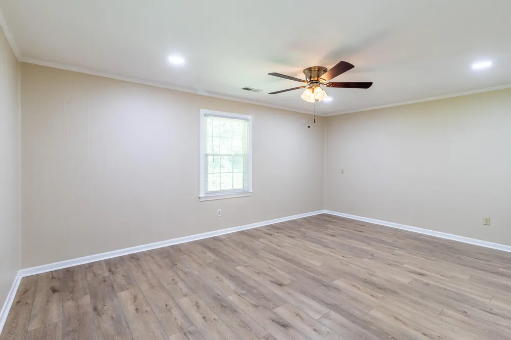 1515 Crestway Drive Athens, TN 37303