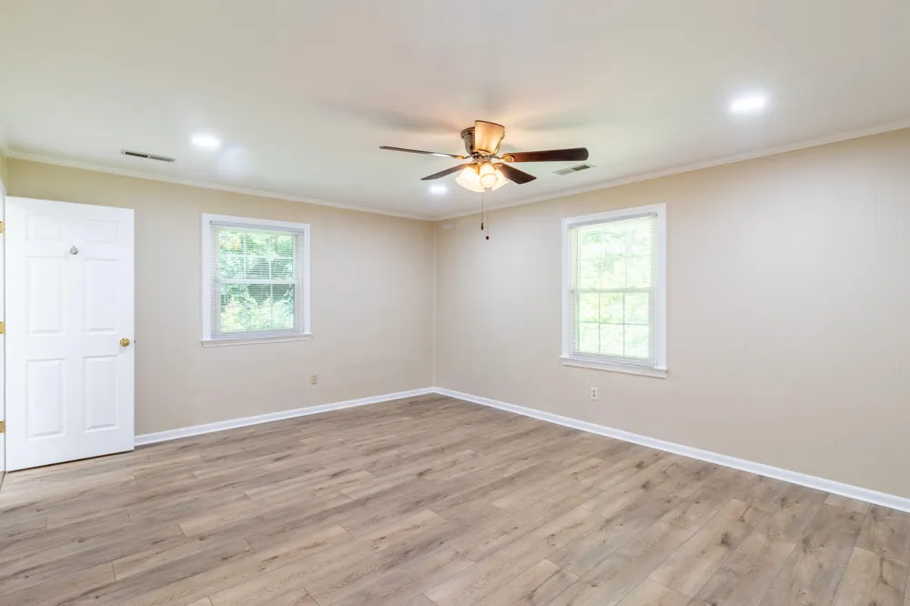 1515 Crestway Drive Athens, TN 37303